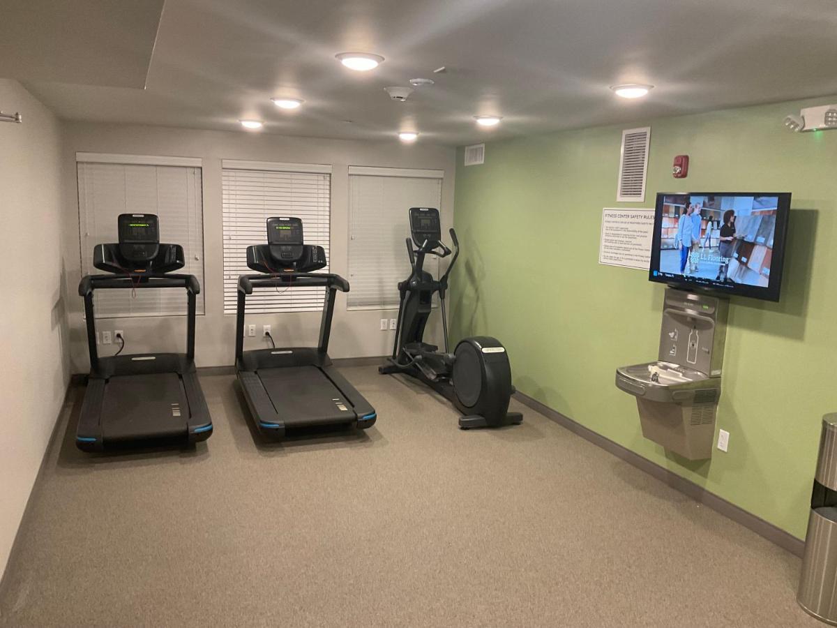 Woodspring Suites Dearborn Detroit Eksteriør billede